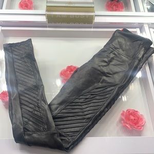 NEVERWORN FAUX LEATHER LEGGINGS!